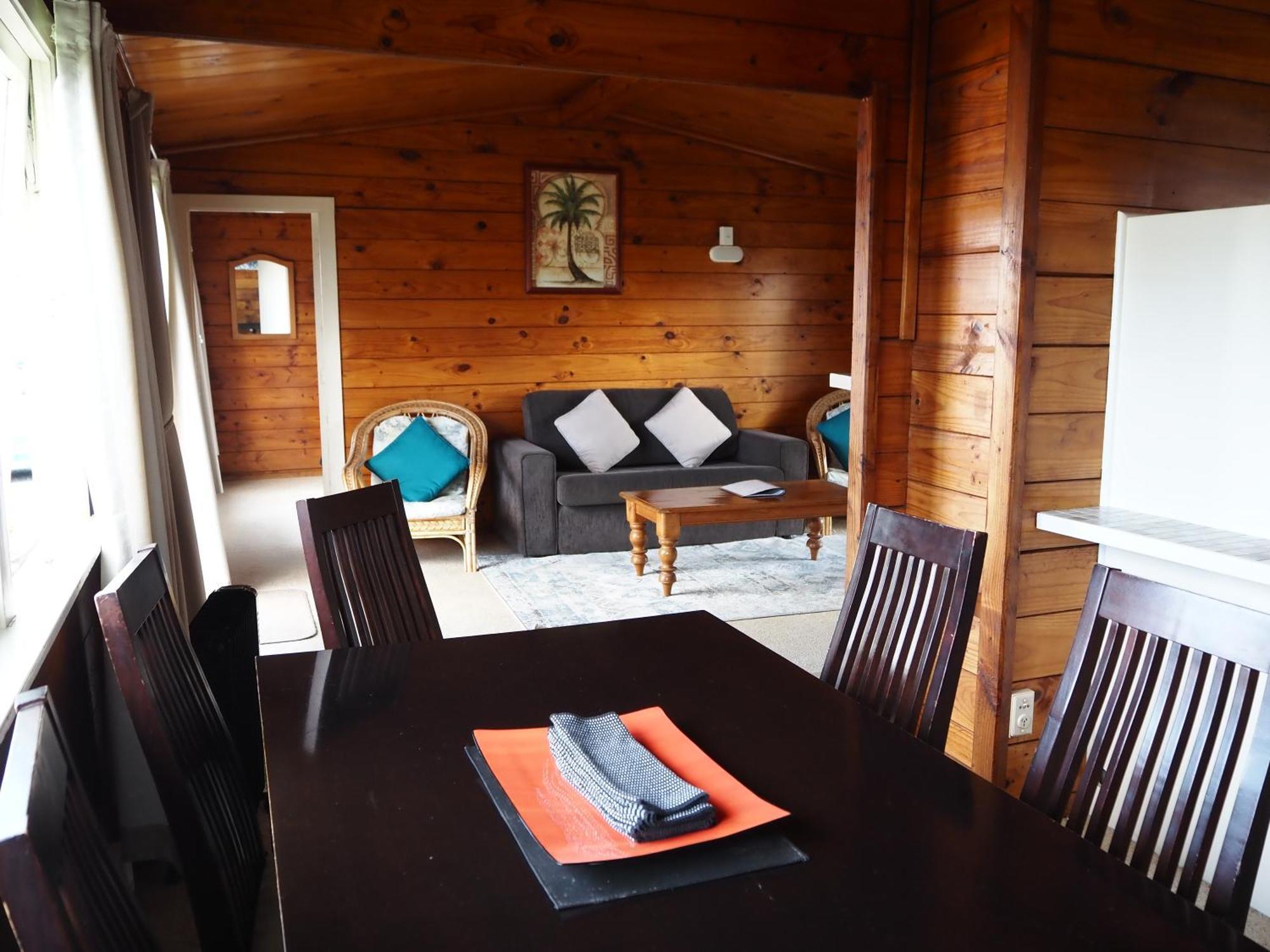 Edgewater Motel Орева Екстериор снимка